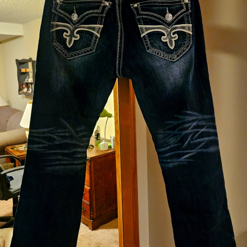 Rock Revival size 32